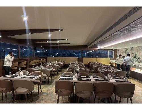 Restaurant, R D Hotels Bellandur in Kaikondrahalli