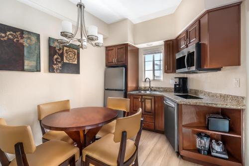 廚房, Hilton Vacation Club Scottsdale Villa Mirage in 北斯科茨代爾