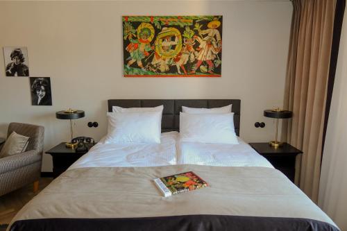 room detail thumbnail 0