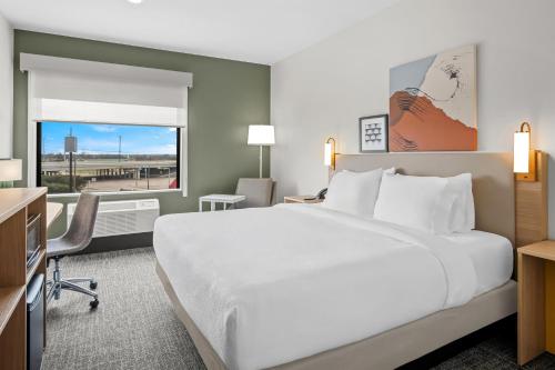 Spark by Hilton&nbsp;Garland Dallas East in Garland