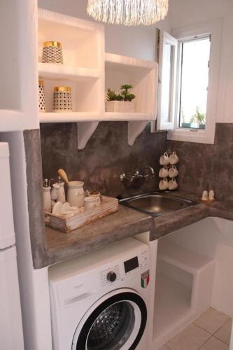 SunΚissed Suite - Pollonia Milos in Milos Island