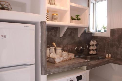 SunΚissed Suite - Pollonia Milos in Milos Island