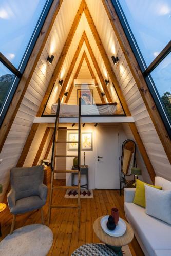 Funky Cabins Villas and Chalets - Gaia Park in イーベ エ ポシュメ