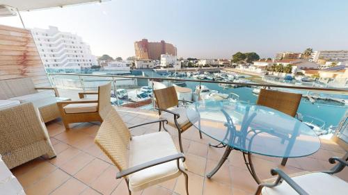 Trebol apartamento climatizado y piscina