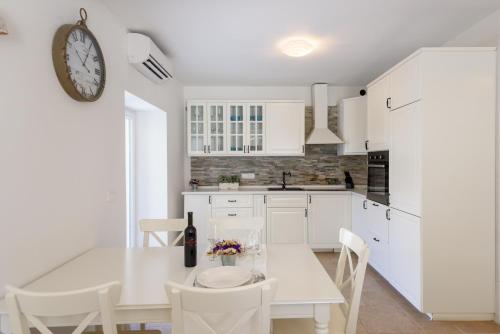 virtuve, Villa Elen in Ist