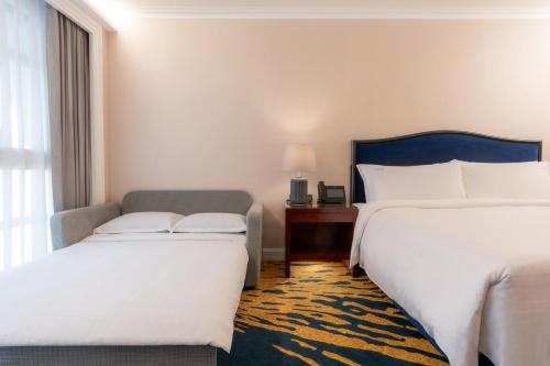 room detail thumbnail 1