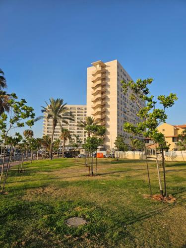 Angel Apt-Amazing SeaView-Netfix-Wifi-Free Parking in Ashdod