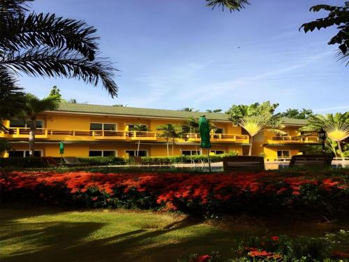 酒神之家酒店 (Bacchus Home Resort) in 攀武里