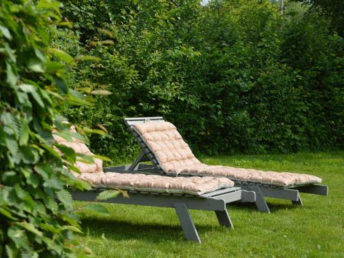 Rural g te surrounded by fruit trees