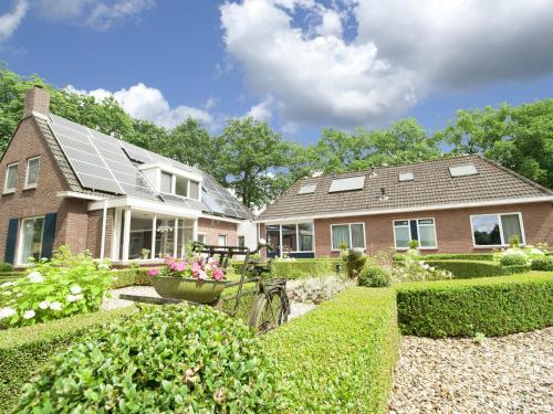  Spacious Holiday Home in Exloo with Garden, Pension in Exloo bei Ter Apel