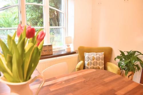 Luxurious Amberley House I Near Goodwood Events I With Garden & Parking in Boxgrove