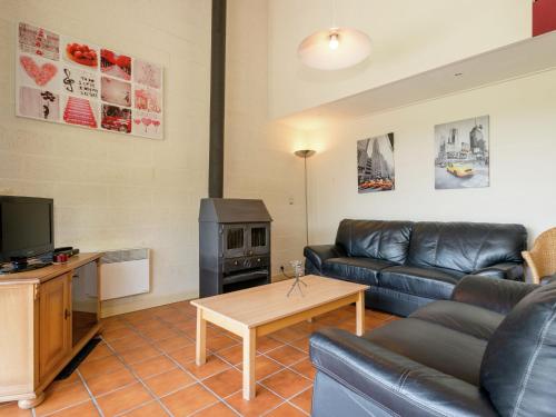  Modern Holiday Home in Stavelot with Stunning Views in Stavelot