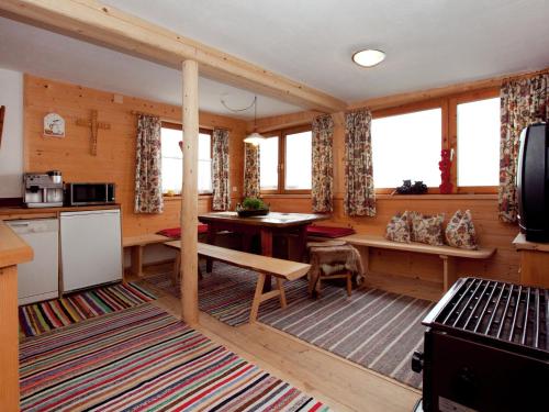 Lovely Chalet in Hippach with Private Terrace