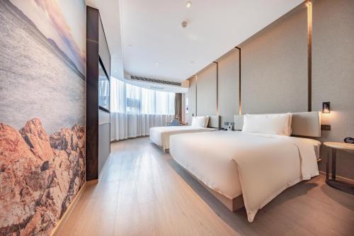 Atour S Hotel Qingdao Wusi Plaza Badaguan