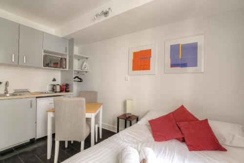 Studio fonctionnel et rénové, Berges du Rhône - Location saisonnière - Lyon