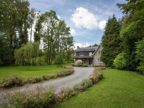  Beautiful Holiday Home with Garden near Forest in Belvaux in Belvaux
