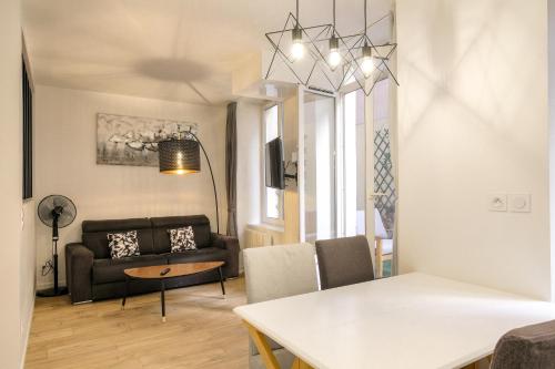 Appartement avec terrasse - Proche Berges du Rhône