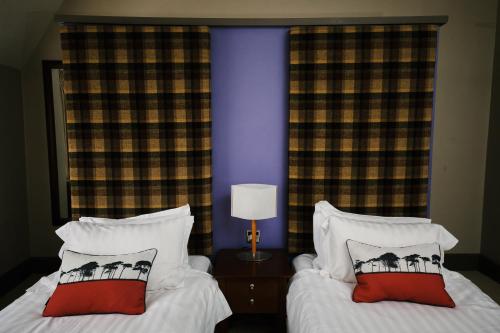 Forest Hotel - image 12