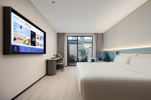 room detail thumbnail 0