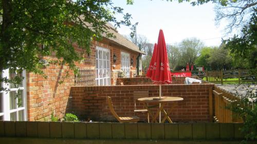 Turfcutters Arms - image 7