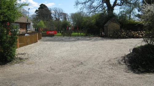 Turfcutters Arms - image 12