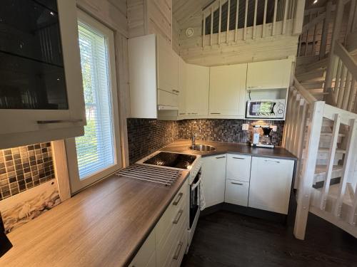 кухня, Lumilyhty A in Акасломполо