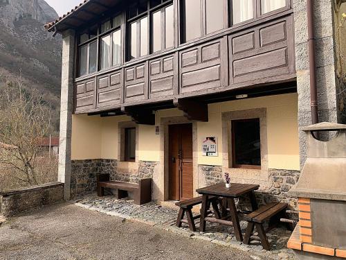 Ieeja, Casa Rural Ribota junto al Sella CRLE834 in Oseja de Sajambre