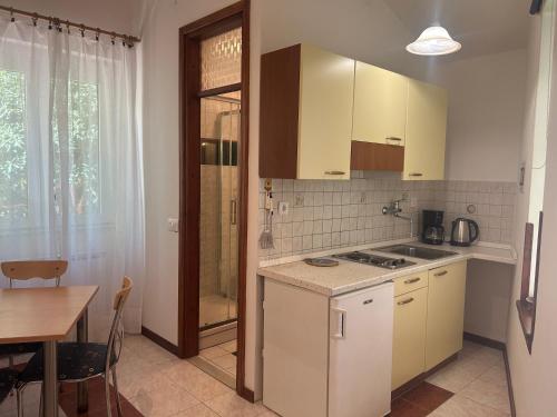 Studio apartmani Lončar (Studio apartmani Loncar) in เมดูลิน