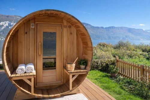 Szauna, Elvire - Cottage Romantique avec Sauna & bord de plage in Conjux