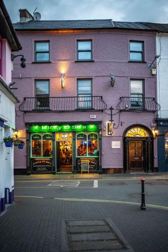 Exterior view, Number One Townhouse in Kinsale