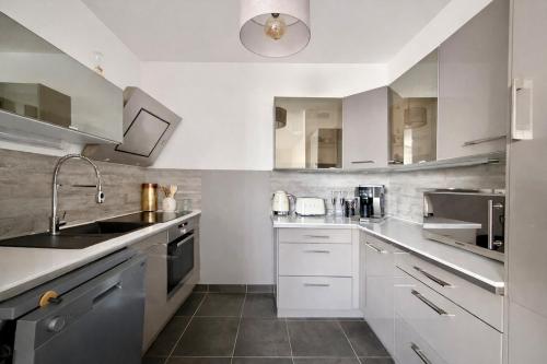 Apartment for 6 people, terrace, parking in La Teste-De-Buch