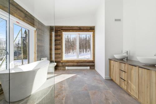 Nature Comfort and Getaway - Chalet AKIA in Saint-Gabriel (QC)