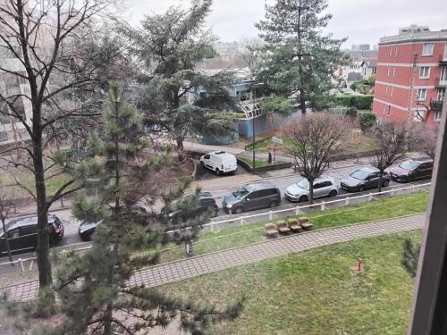 View, Just for sleep Male dorm shared room daily stay- from 8pm to 10am in Bobigny