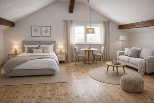 2 bedrooms, 3 beds