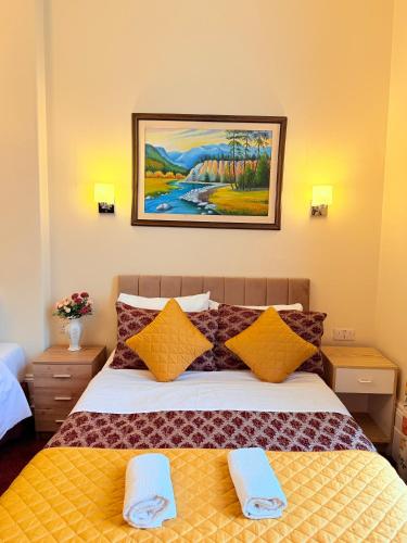 room detail thumbnail 1