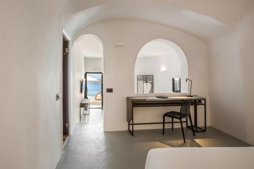 Sunset Hotel - image 37