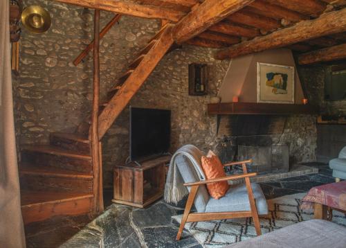 2 bedrooms, 3 beds