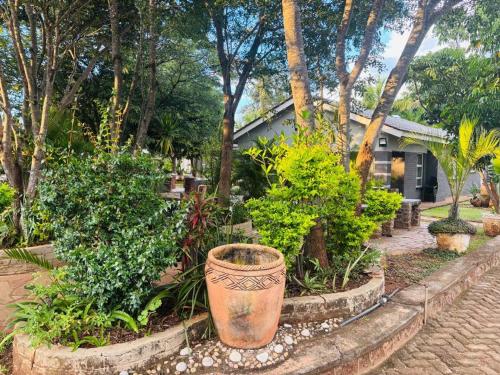 设施服务, Cabin in The Garden – Kwekwe - 2369 in 密德兰