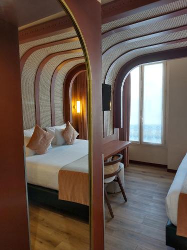 room detail thumbnail 0