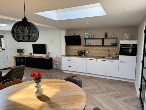 Cosy lodge in beautiful walking and cycling surroundings in Epe