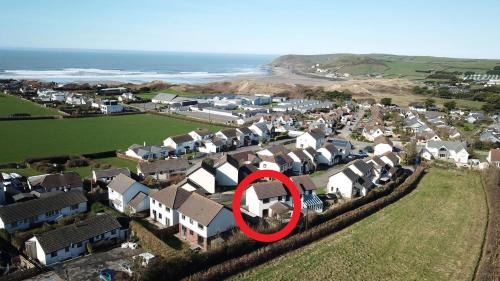 Seadmed, Rockpool Sleeps 8 Seaside Retreat Walk to Beach in Croyde