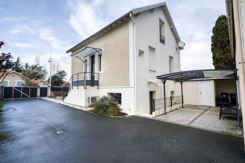 MAIS GIRAULT Maison Familiale Châtelaillon 6 personnes (MAIS GIRAULT Maison Familiale Chatelaillon 6 personnes) in Chatelaillon-Plage