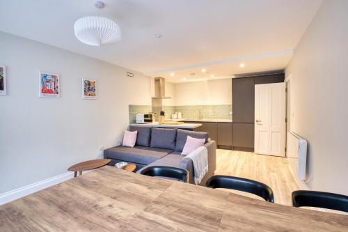 Cheltenham Stay, 8 Private Self-Contained Apartments by mySTAYINN - Tirley