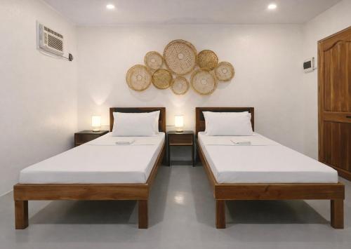 Islanders Hostel Siquijor Room Type - Twin Room with Private Bathroom