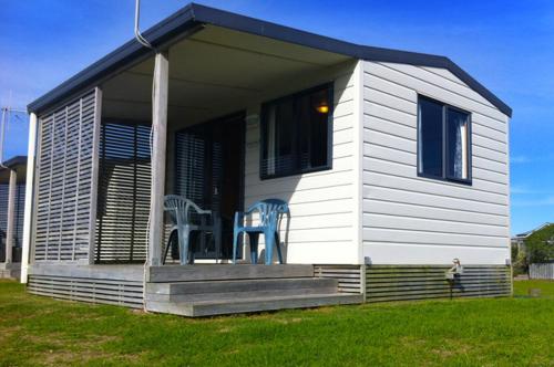 Standard Cabin with Shared Bathroom