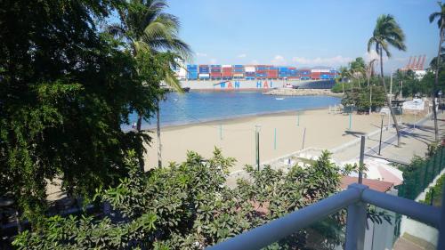 曼薩尼約扎爾酒店 (Zar Manzanillo) in 曼薩尼約市中心