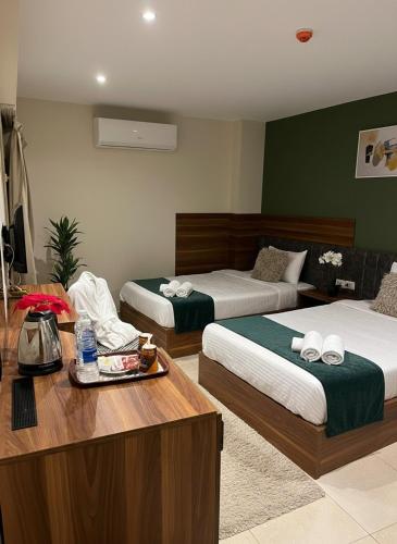 room detail thumbnail 0