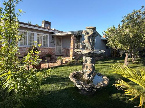 Guest house close to Universal Studios – khách sạn tại Burbank