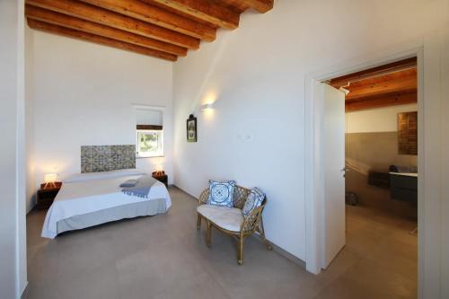 Relais Villa Giovanna - by the sea with garden in Caronia (Sicily)