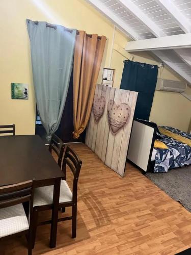 Studio cosy à Sainte-Rose 54 m² avec entrée privée - image 14